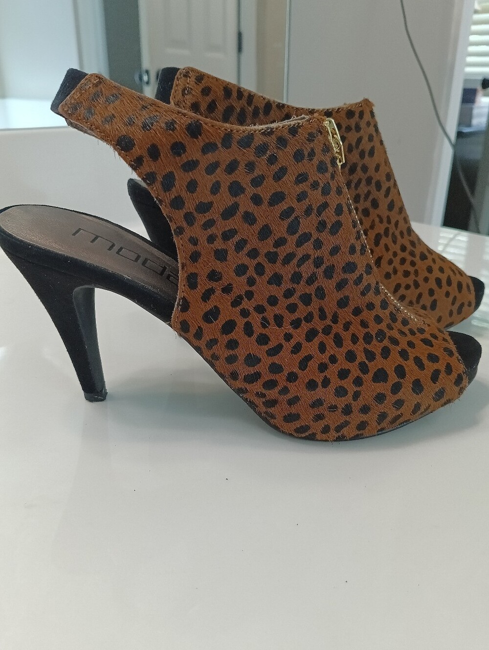 Moda Spana Leopard Calf Hair Peep Toe Slingback Heels | Gold Zip | Size 6.5 - Picture 1 of 15
